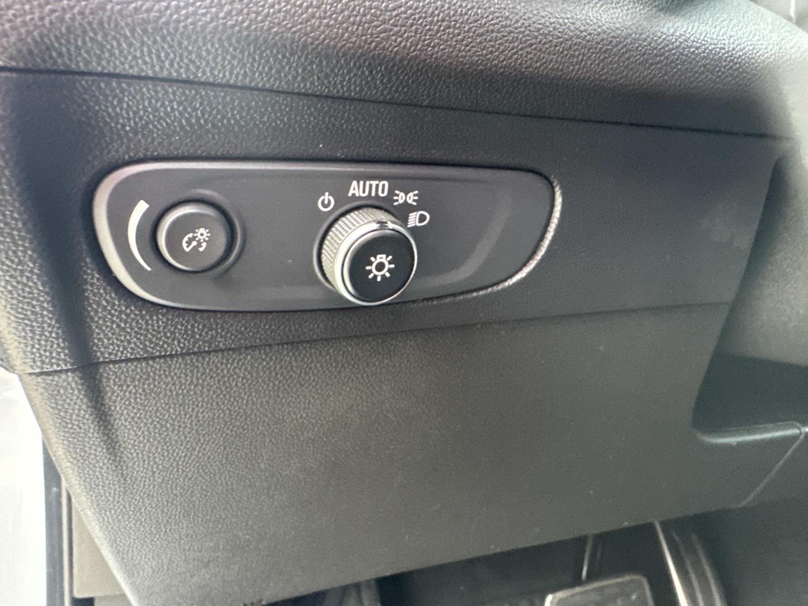 2022 Buick Envision Essence - Photo 20