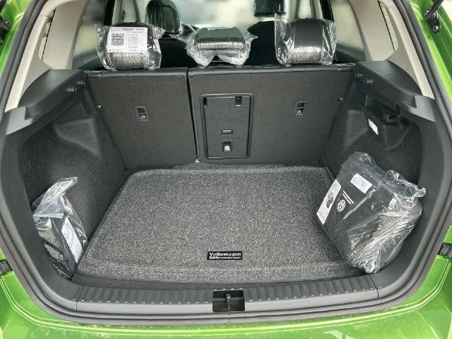 New 2026 Green Volkswagen 1.5T SE Black image 30