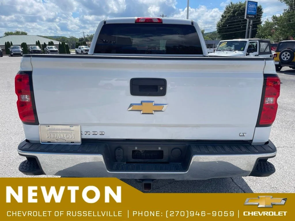 Used 2018 Summit White Chevrolet LT image 14