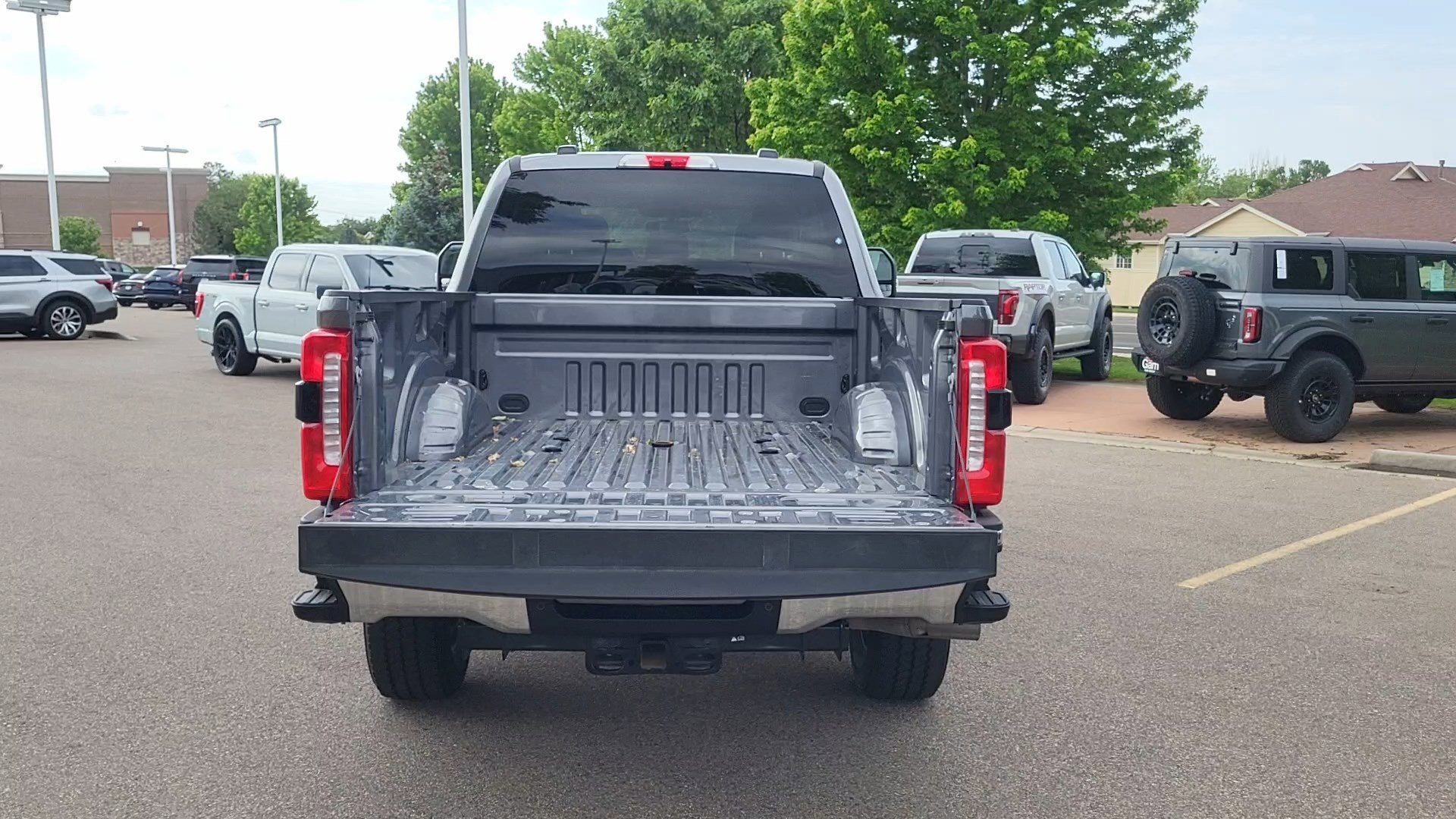 Certified Used 2025 Gray Metallic Ford LARIAT image 20