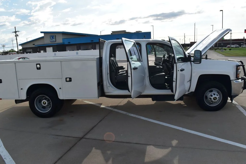 Used 2015 White Chevrolet Work Truck image 35