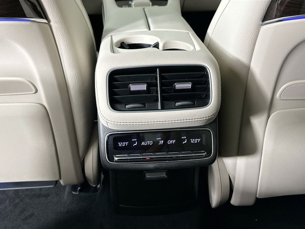 New 2026 MANUFAKTUR Moonlight White Metallic Mercedes-Benz GLS 450 image 27