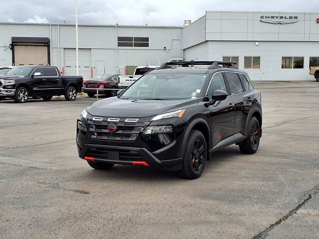 Used 2026 Nissan Rogue Rock Creek with VIN 5N1BT3BB2TC732791 for sale in Kansas City
