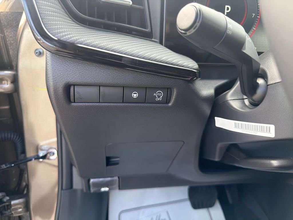 New 2026 Nissan Kicks SR 4D Sport Utility