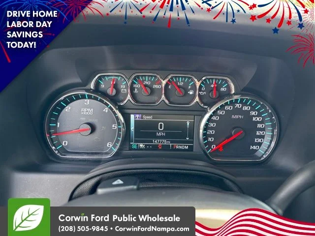Used 2015 White Diamond Clearcoat Chevrolet  image 19