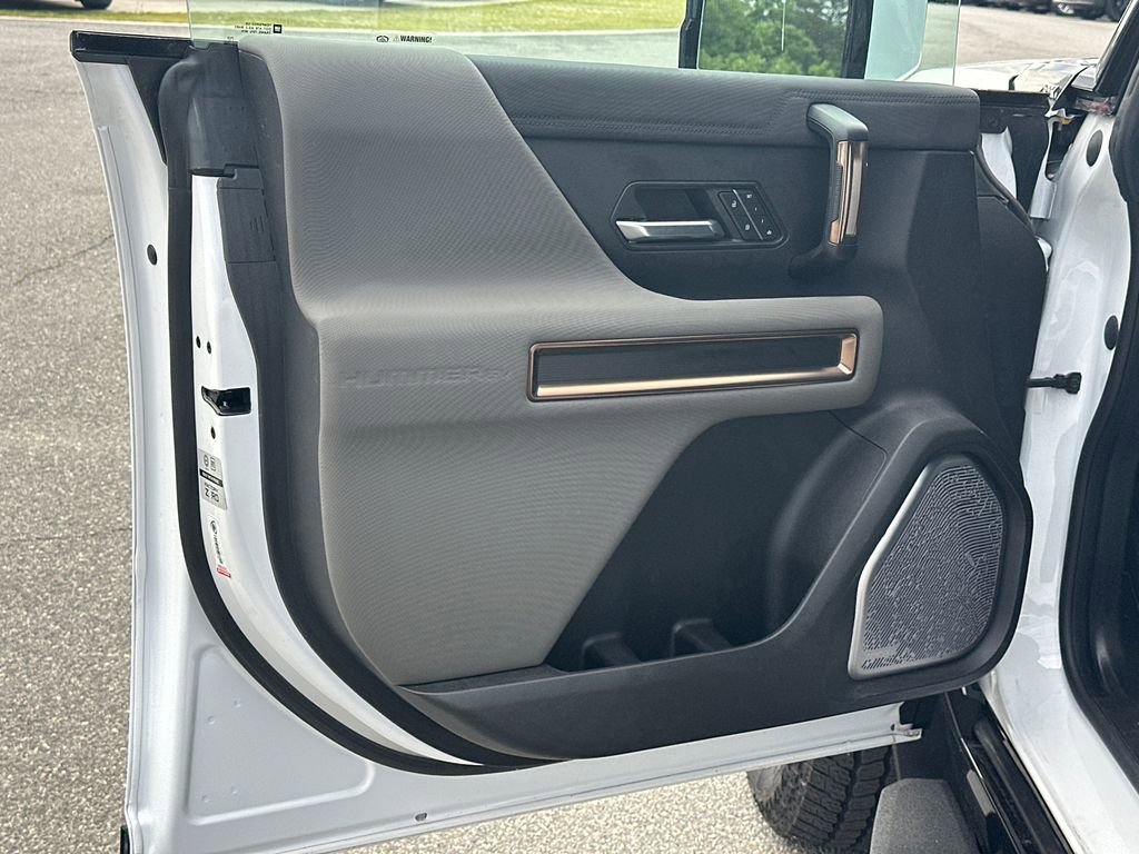 2024 GMC HUMMER EV 2X - Photo 10