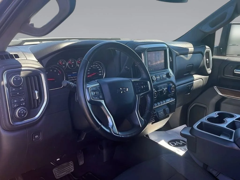Used 2021 Black Chevrolet LT image 13