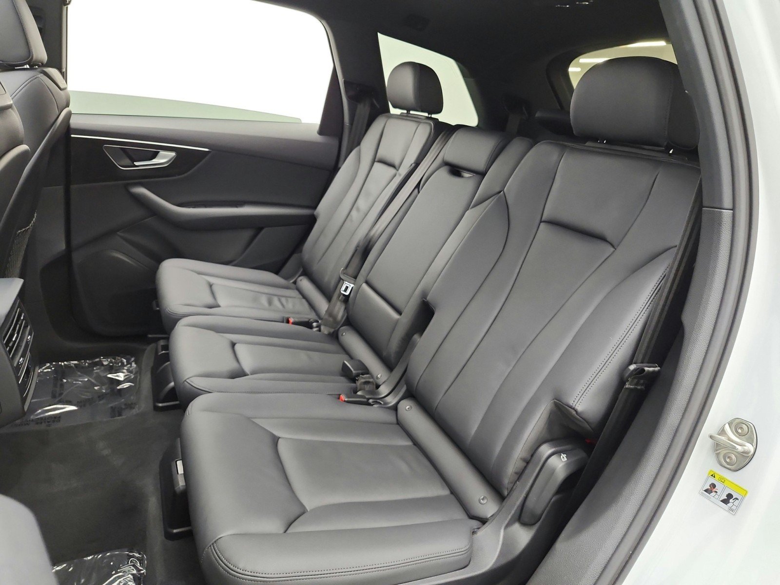 Used 2023 Glacier White Metallic Audi Premium 55 TFSI quattro image 13