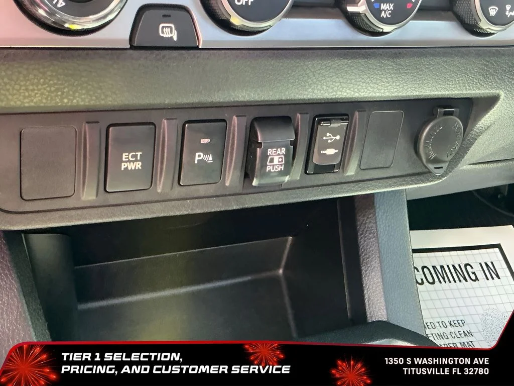 Used 2019  Toyota SR5 image 26