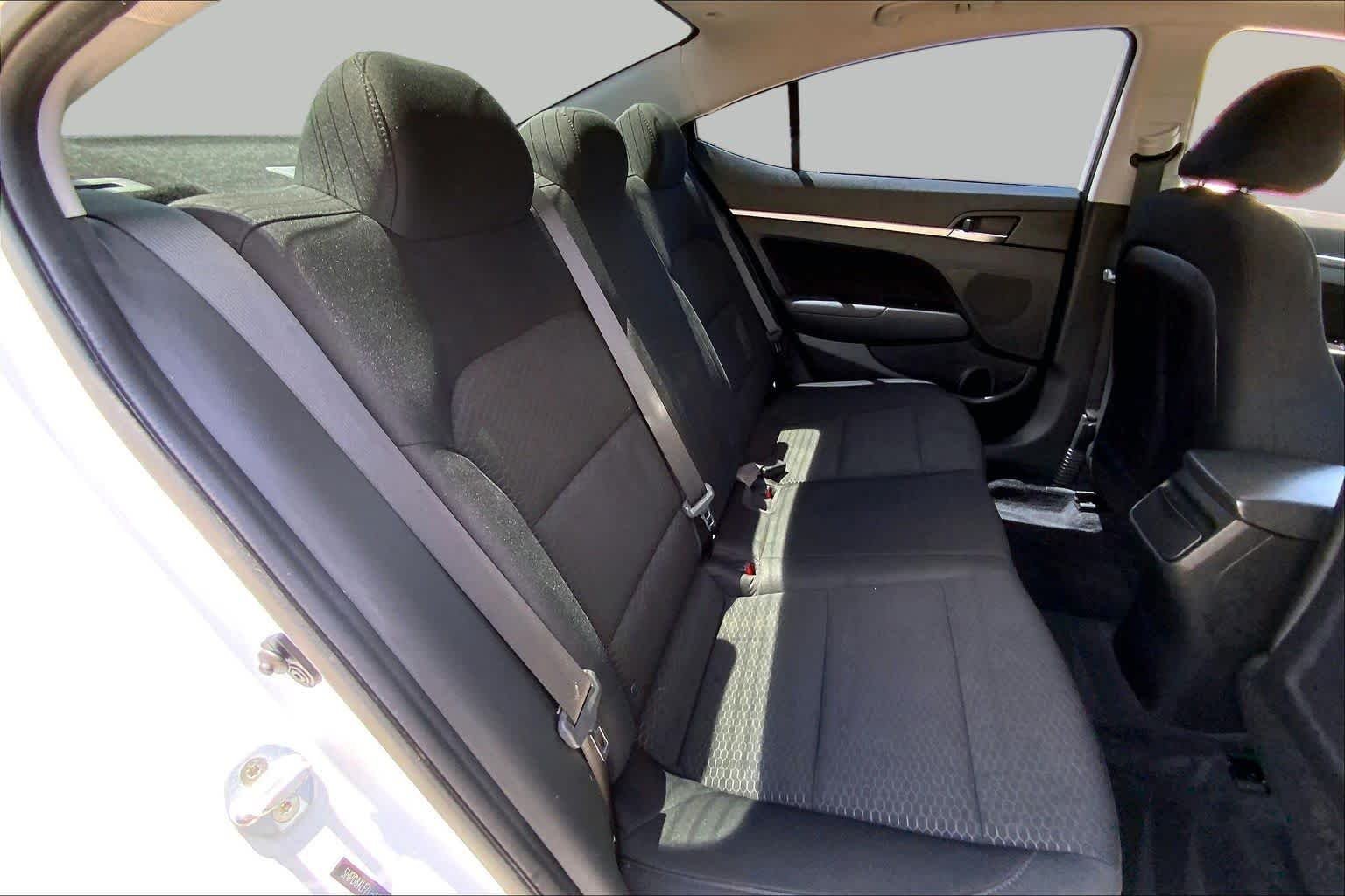 Used 2019 Quartz White Pearl Hyundai Value Edition image 20