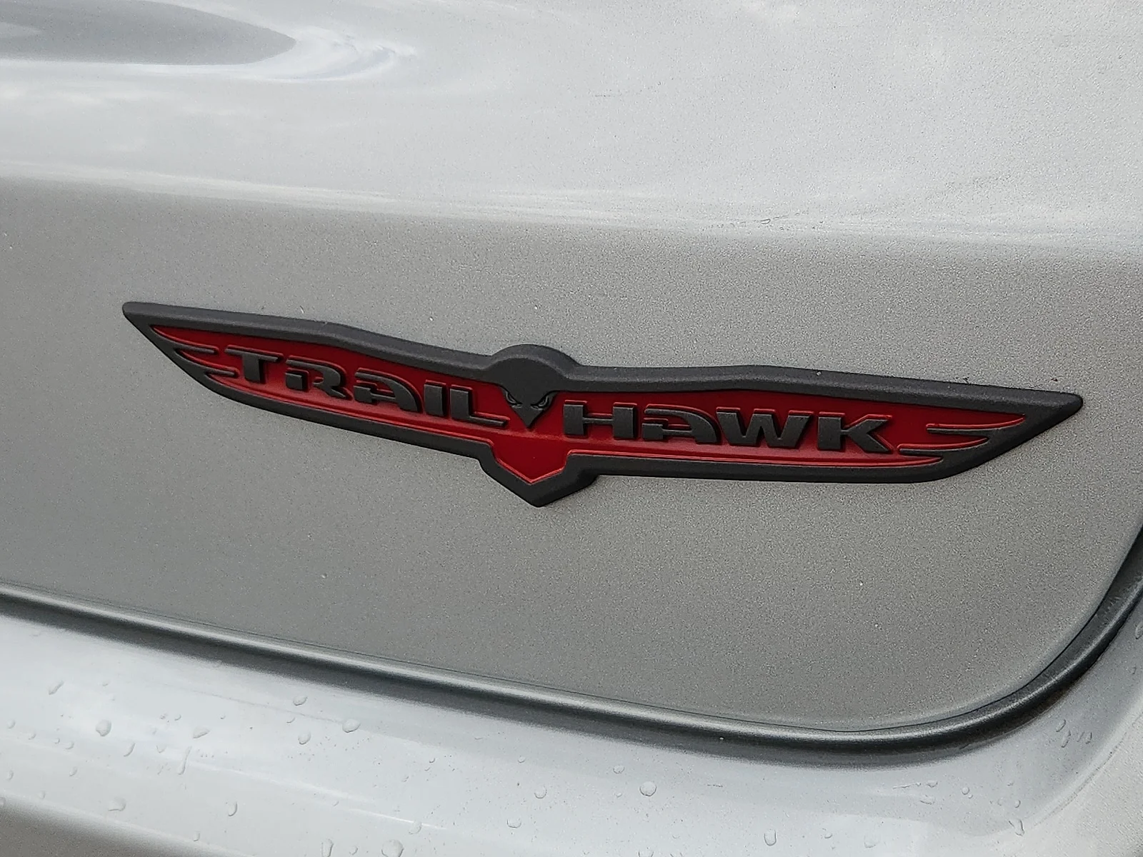 New 2026 Silver Zynith Metallic Clear-Coat  Paint Jeep TRAILHAWK 4X4 image 9