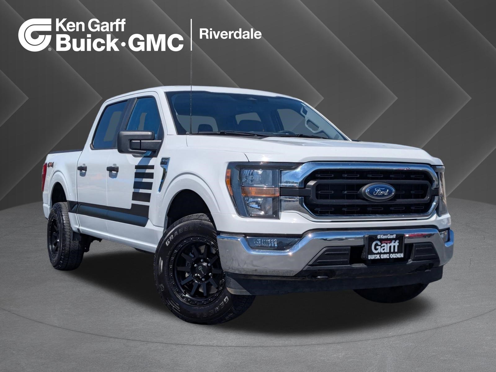 Used 2023 Oxford White Ford XLT image 1