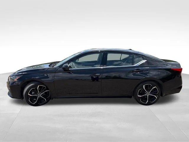 Used 2023 Black Nissan 2.5 SR image 5
