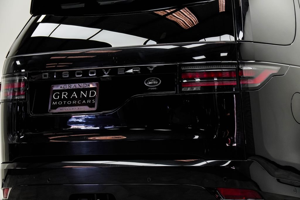 Used 2022 Black Land Rover HSE R-Dynamic image 14