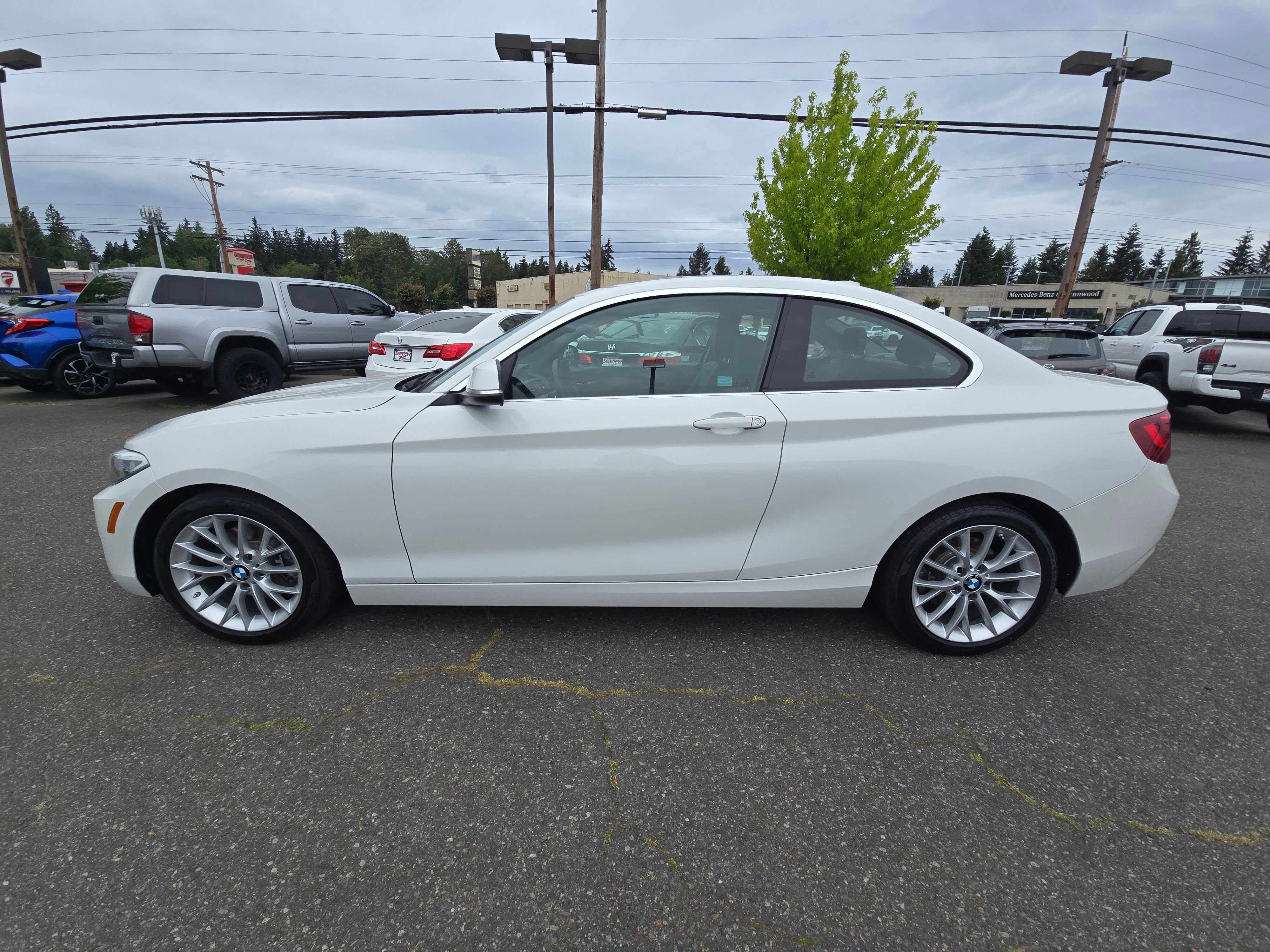 Used 2014  BMW 228i image 6