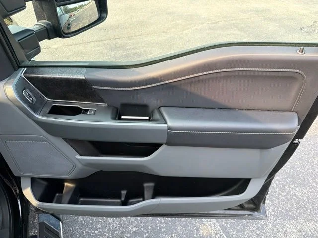 Used 2023 Black Metallic Ford XLT image 38
