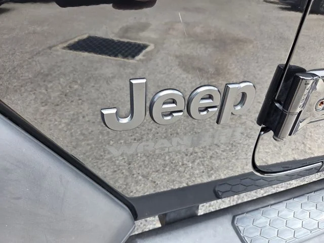 Used 2021 Black Jeep Unlimited Willys image 4