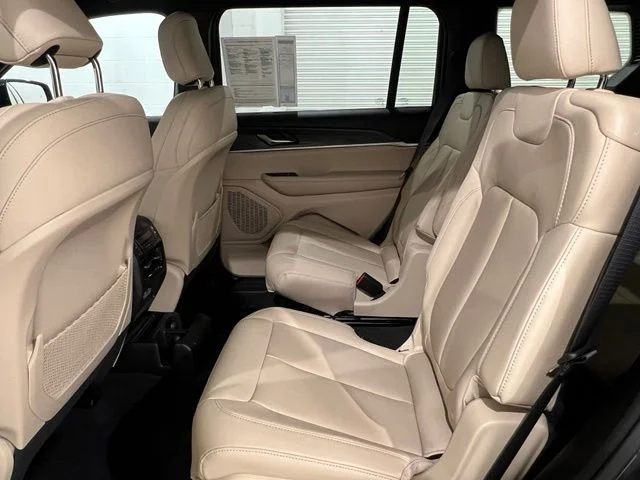 Used 2024 Gray Jeep Limited image 20