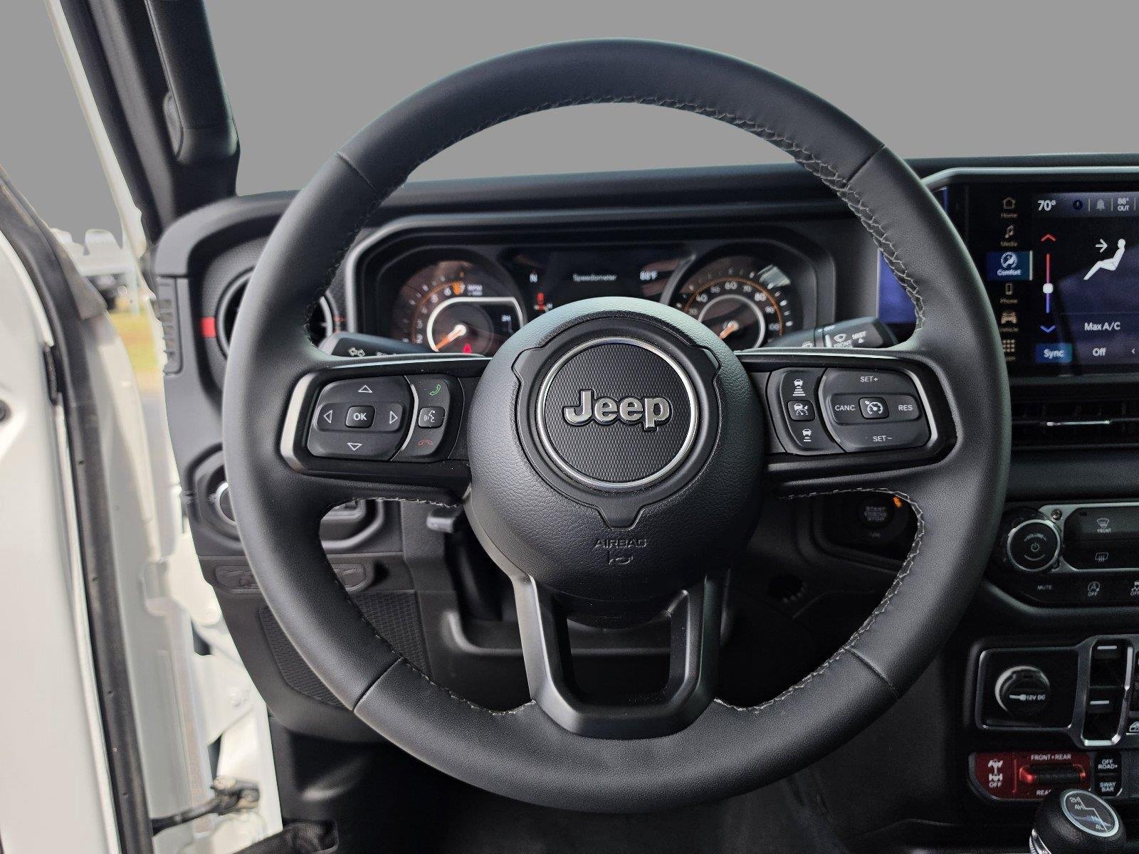 Used 2026 Bright White Clearcoat Jeep Rubicon image 29