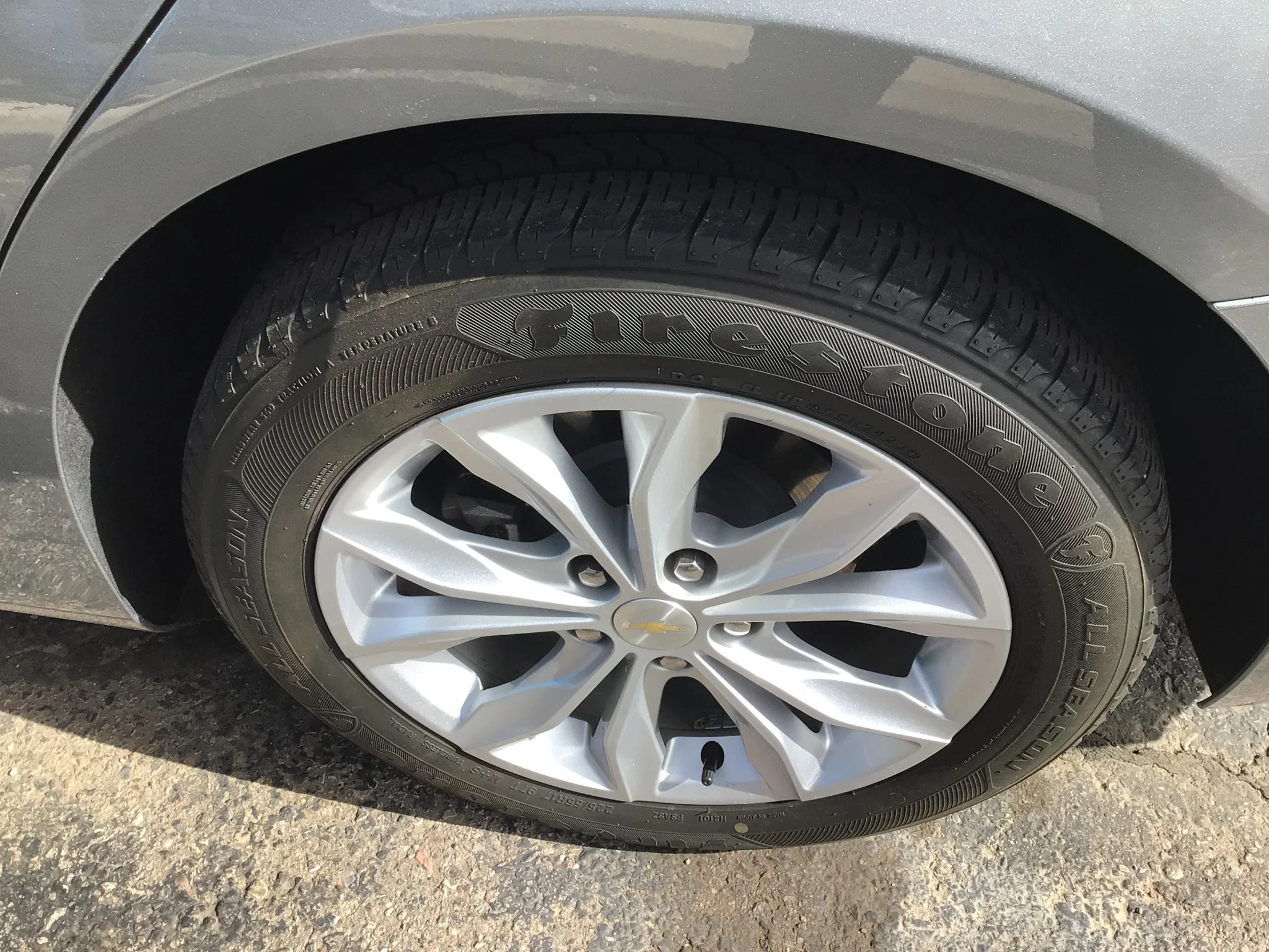 Used 2023 STERLING GRAY METALLIC Chevrolet LT image 22