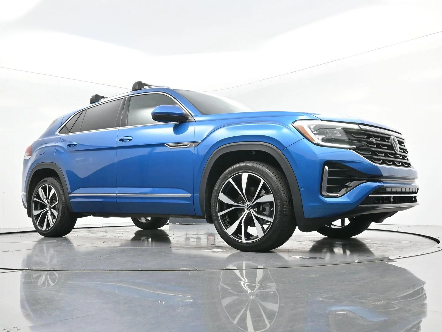 Used 2024 Kingfisher Blue Metallic Volkswagen 2.0T SEL Premium R-Line image 43