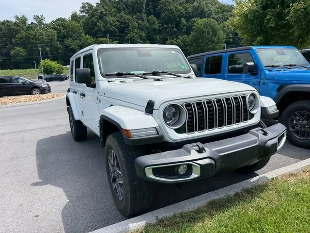 Used 2024 White Jeep Sahara image 8