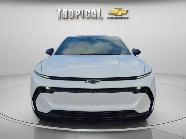 New 2026 Summit White Chevrolet LT image 8