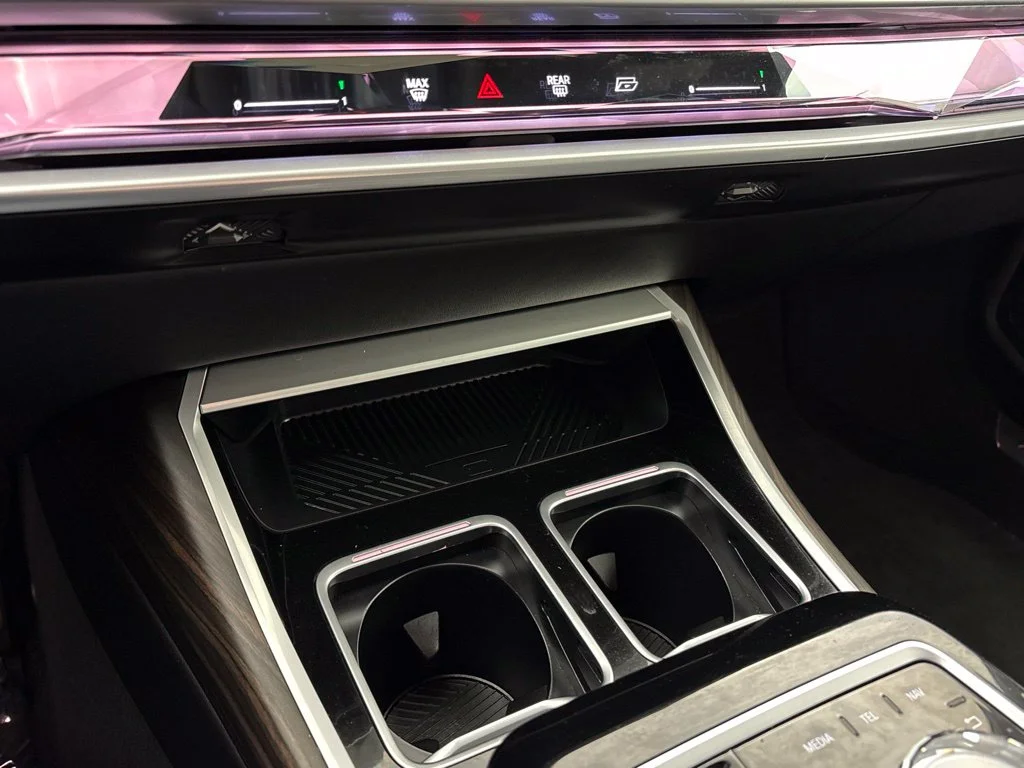 Used 2023 Gray BMW 740i image 47