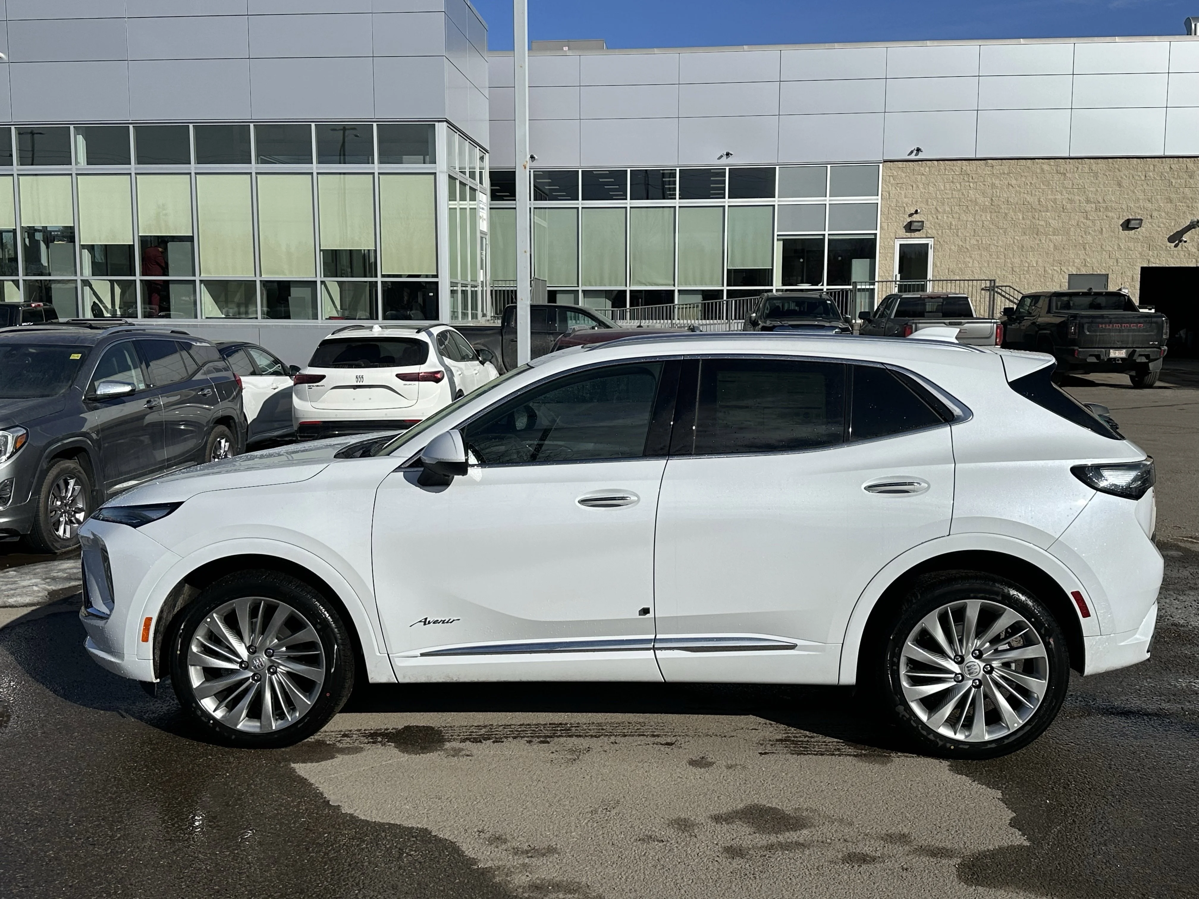 New 2026 Iridescent White Tricoat Buick Avenir image 3
