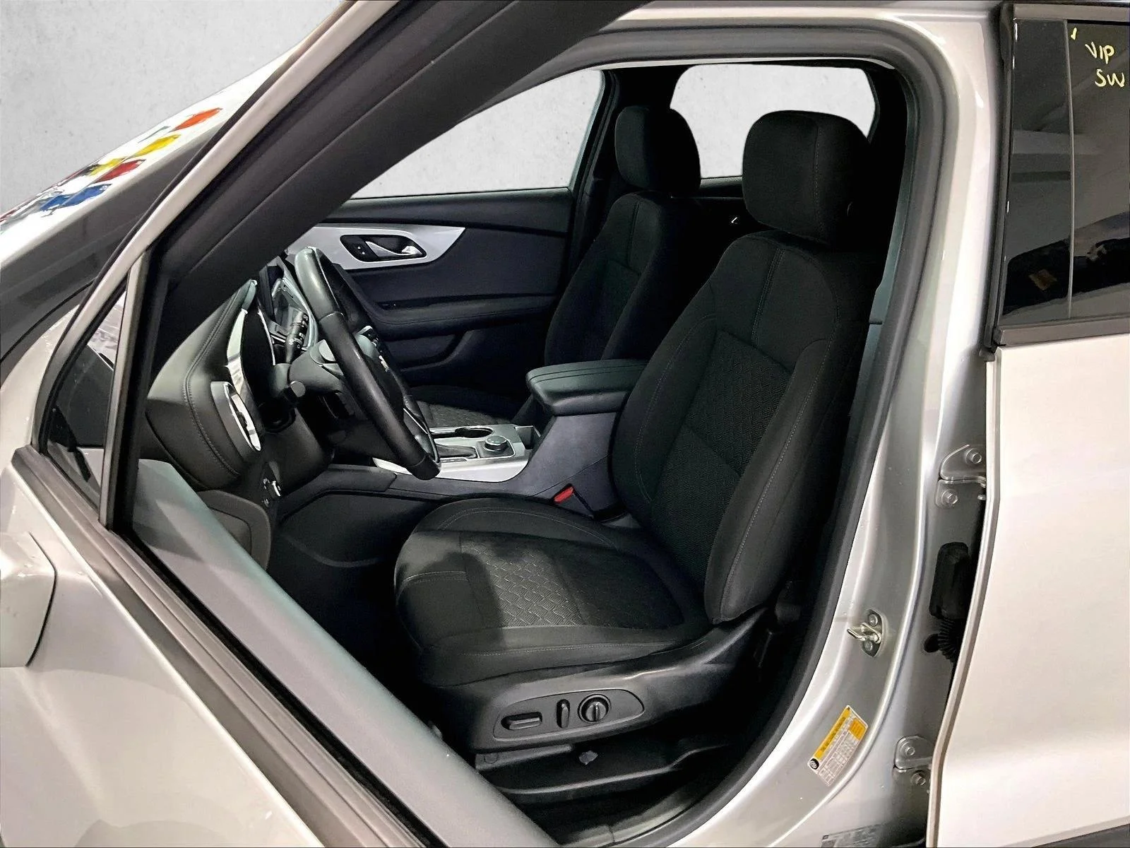 Used 2019 Silver Ice Metallic Chevrolet  image 27