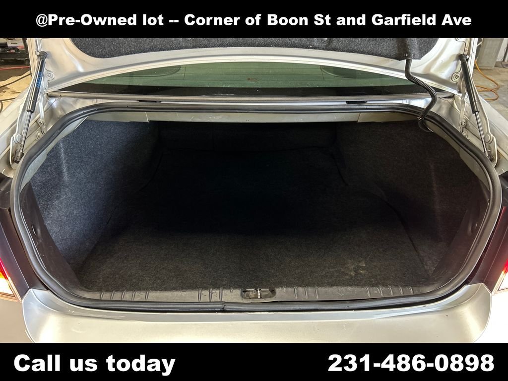 Used 2016 Silver Chevrolet LTZ image 26