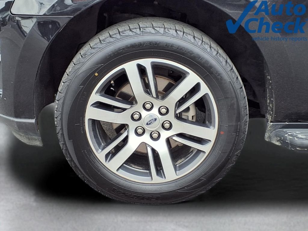 Used 2024 Black Ford Limited image 12