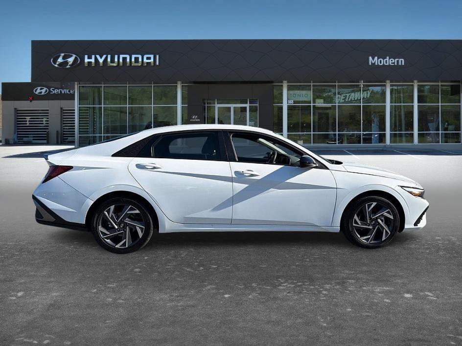 Certified Used 2025 Serenity White Hyundai SEL Sport image 4