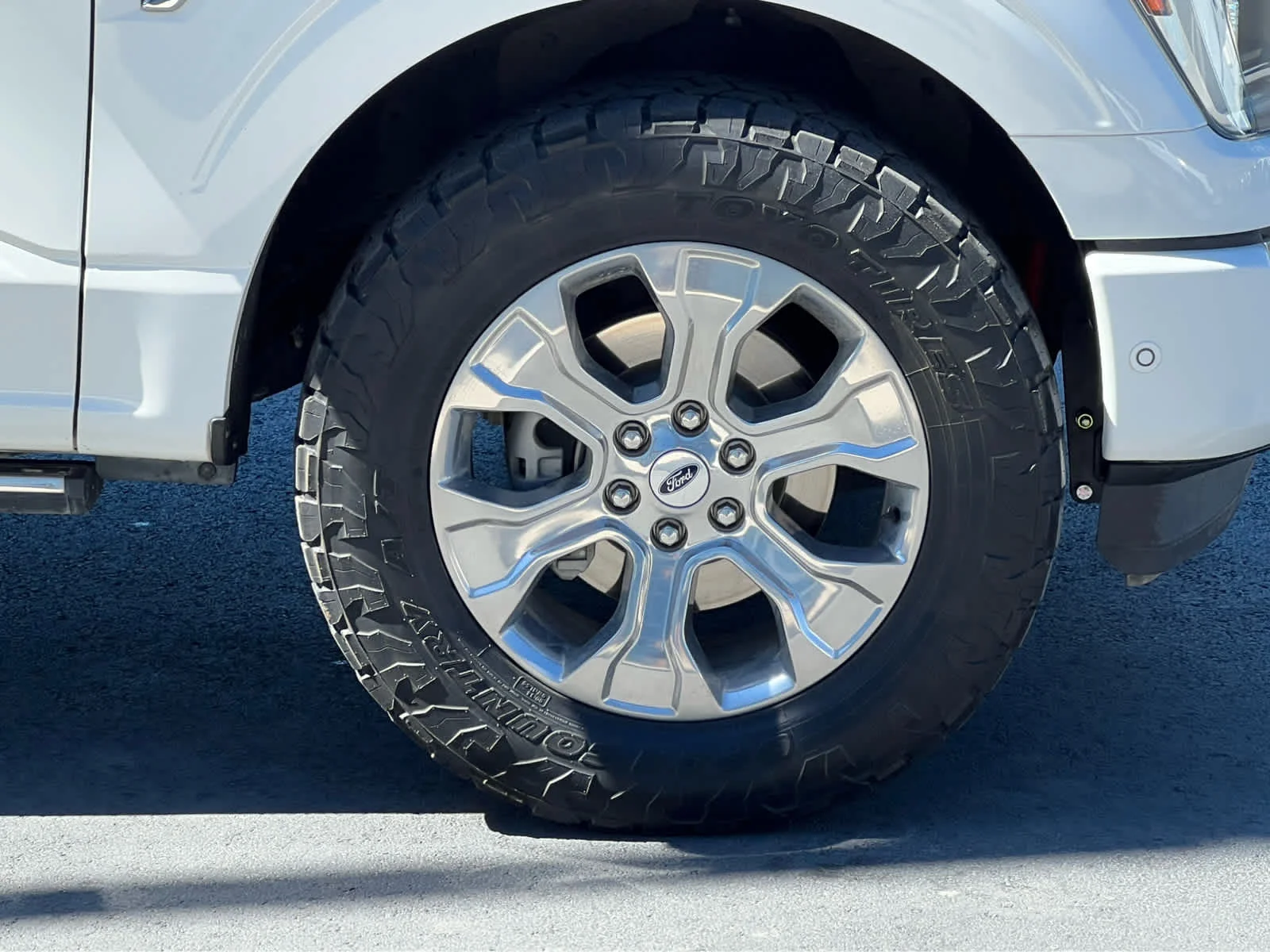 Used 2021 Star White Metallic Tri-Coat Ford Platinum image 16