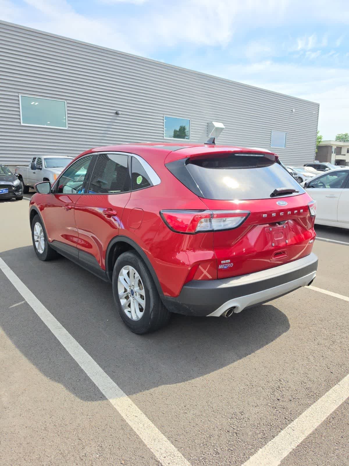 Used 2020 Ford Escape SE with VIN 1FMCU9G60LUA20564 for sale in Latham, NY