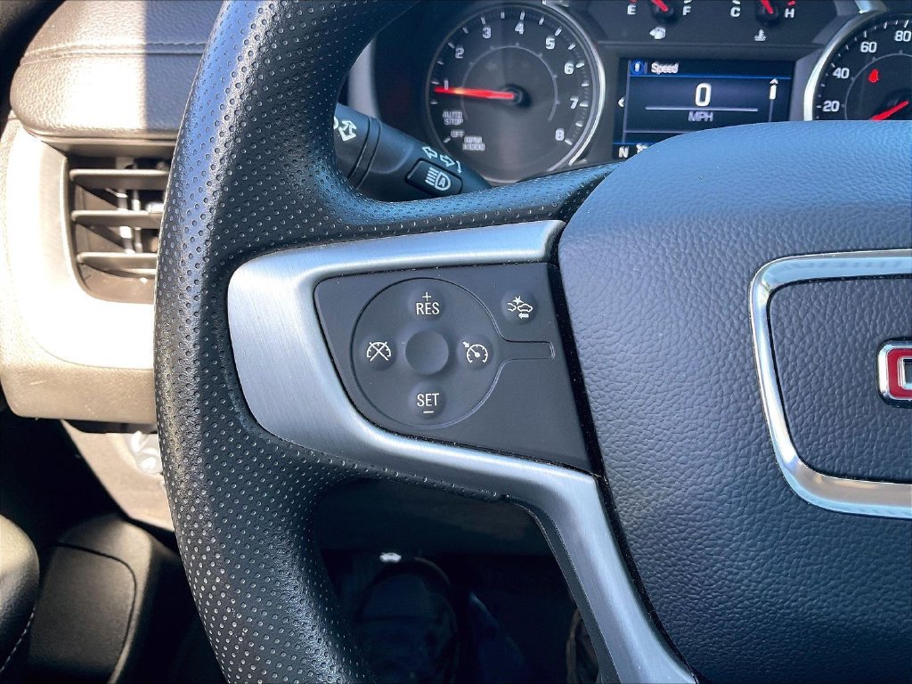 Used 2024 Summit White GMC SLE image 21