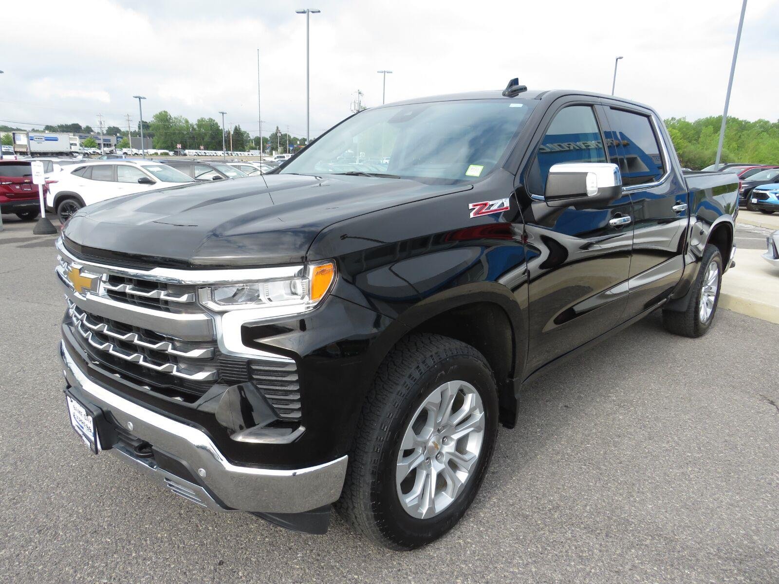 Used 2025 Black Chevrolet LTZ image 13
