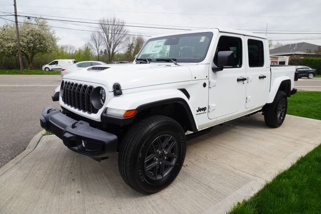 New 2026 Bright White Clearcoat Jeep Sport S image 10