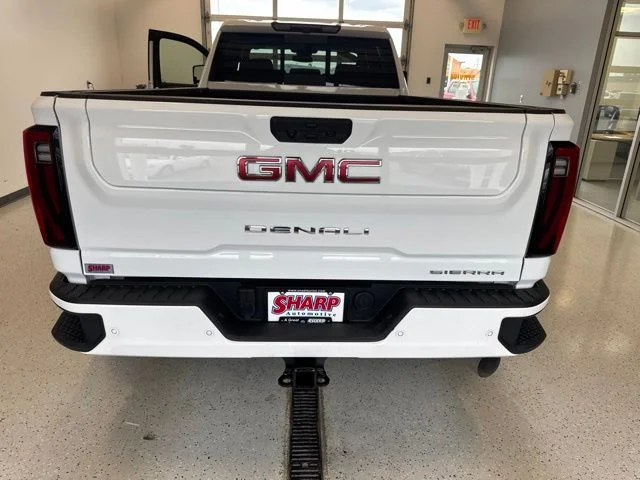 2025 GMC Sierra 3500HD Denali - Photo 9