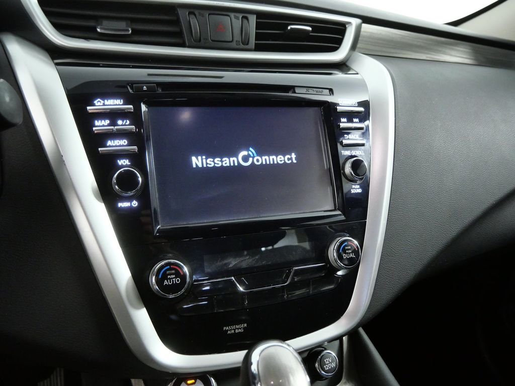Used 2018 Gray Nissan Platinum image 17