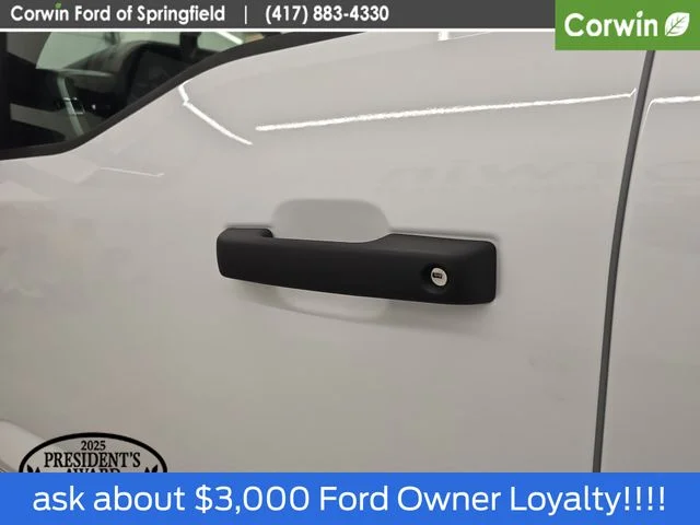 New 2026 Oxford White Ford F-250® XL image 23