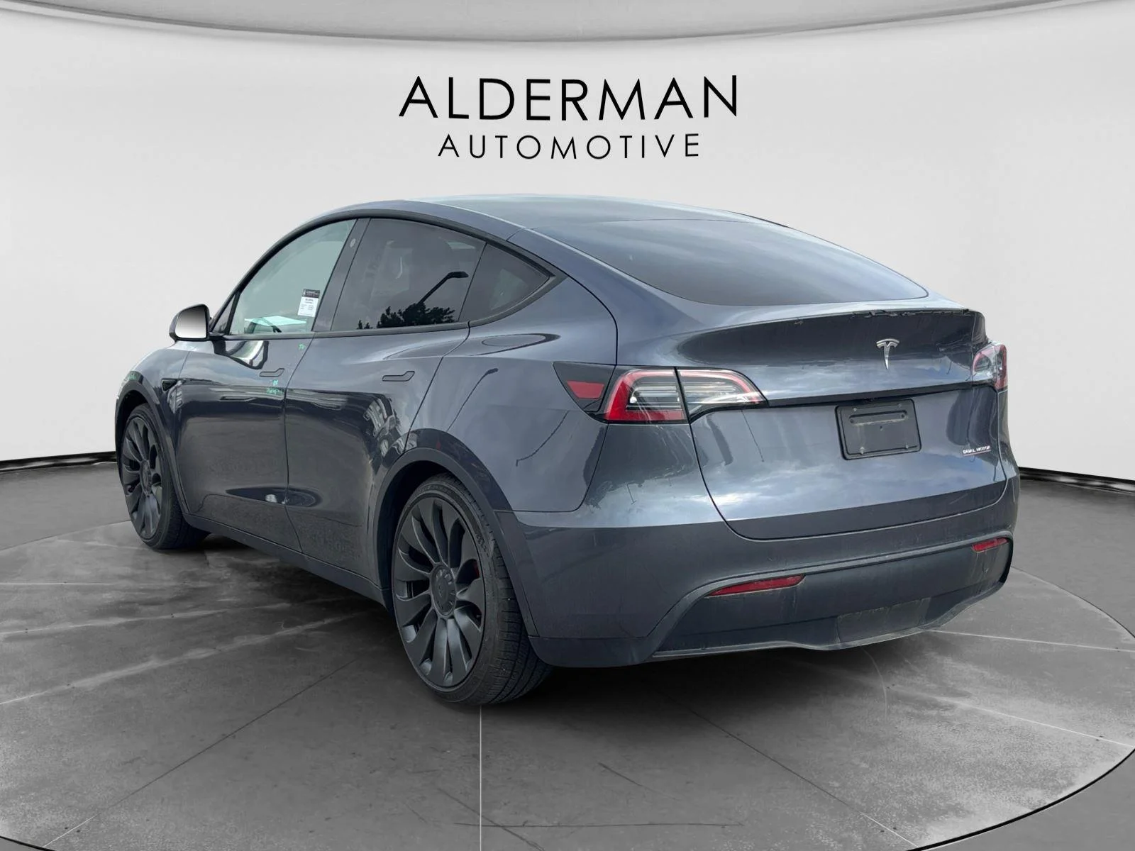 Used 2023  Tesla Performance image 3