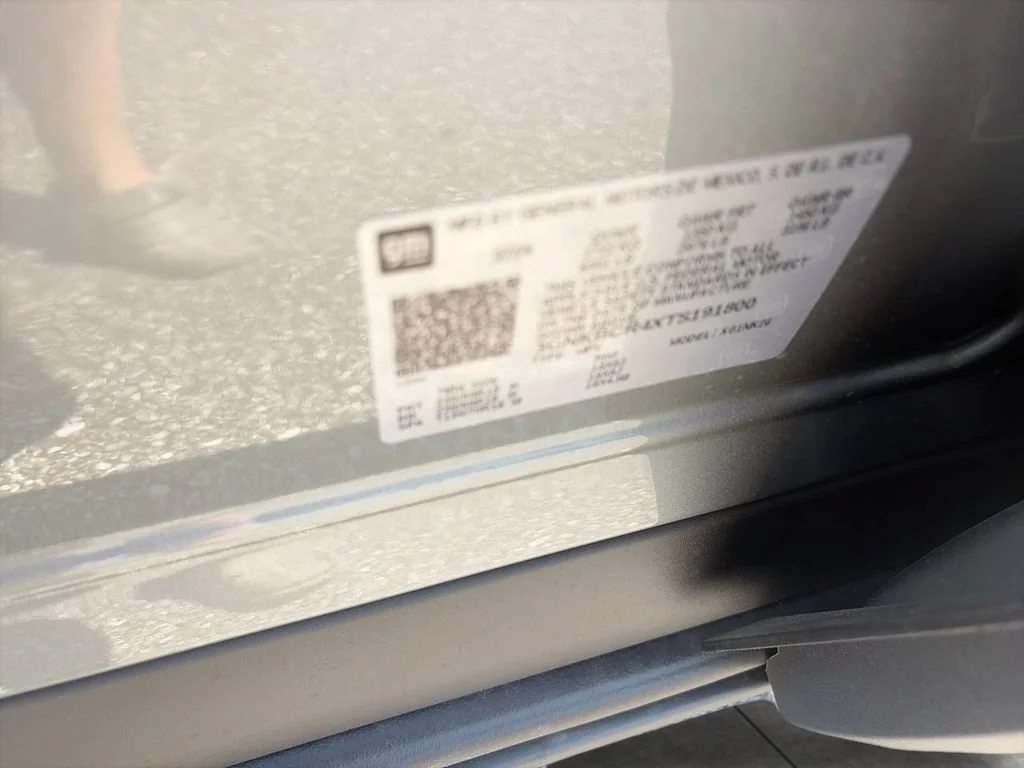 New 2026 Sterling Gray Metallic Chevrolet 2LT image 27