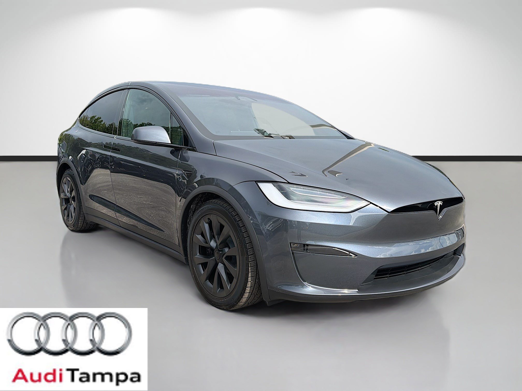 Used 2023 Midnight Silver Metallic Tesla Standard Range image 1