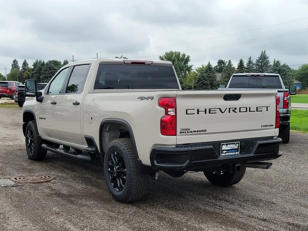 New 2026 White Sands Chevrolet Custom image 4