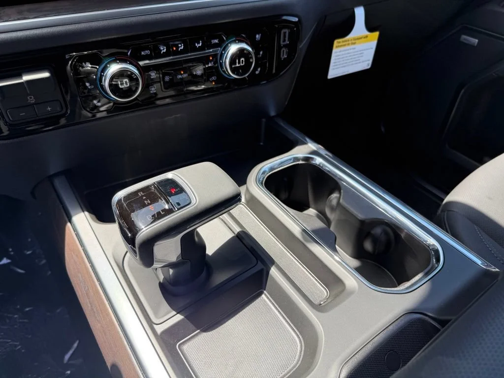 New 2026 Glacier White Tricoat GMC SLT image 23