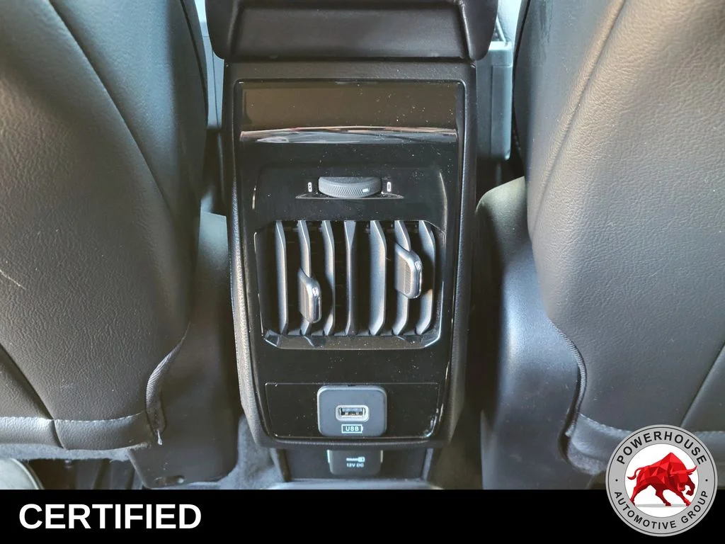Used 2023 White Jeep Latitude Lux image 17
