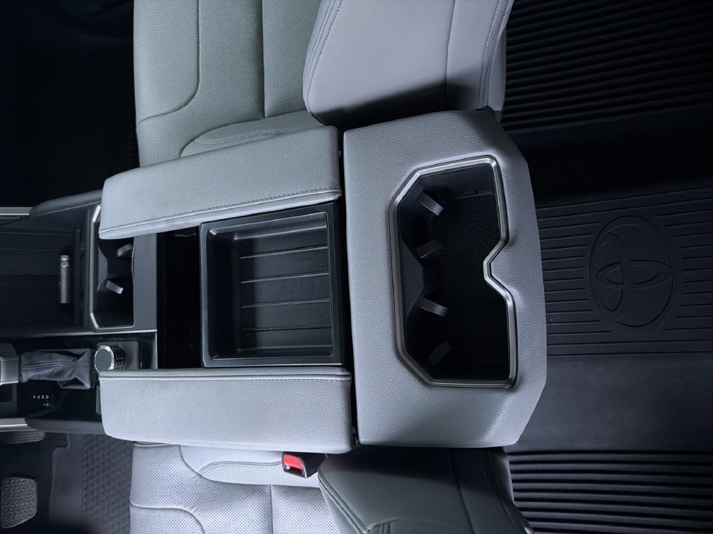 2024 Toyota Tundra Limited - Photo 25