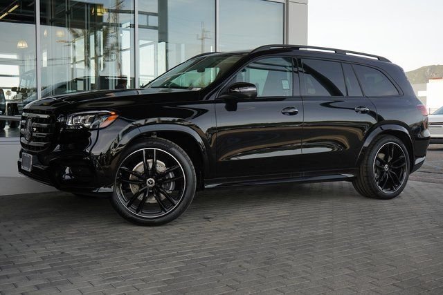 New 2026 Black Mercedes-Benz GLS 450 image 4