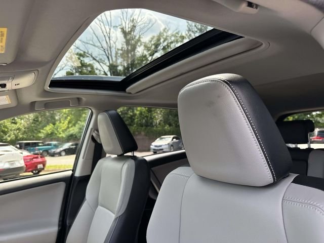 Used 2018 Blue Toyota Limited image 4